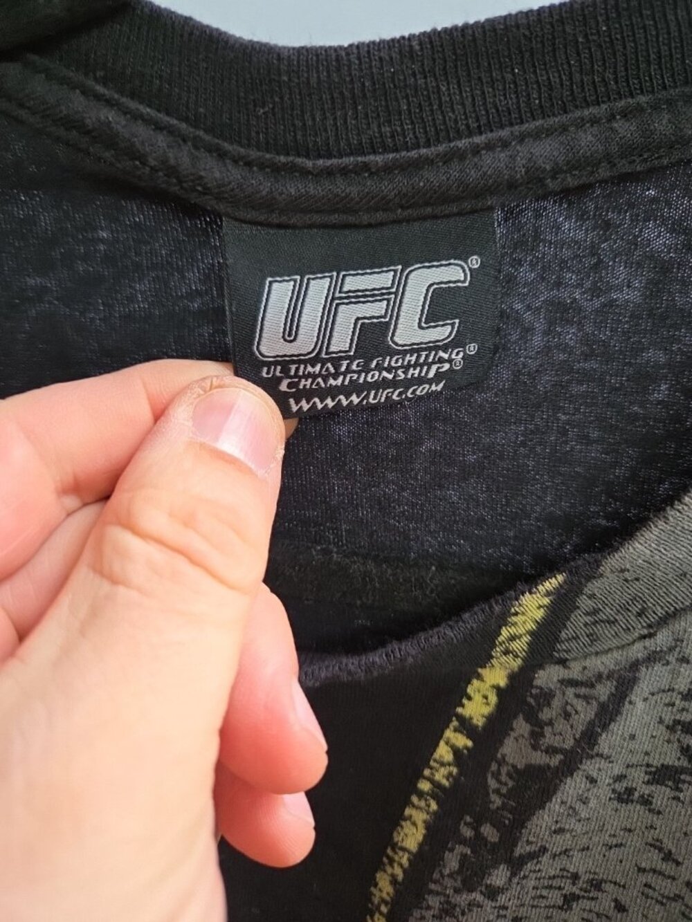 Vintage UFC Shirt Extra Large Black Tee MMA Y2K All Over AOP  Mens Grail - Picture 2 of 4